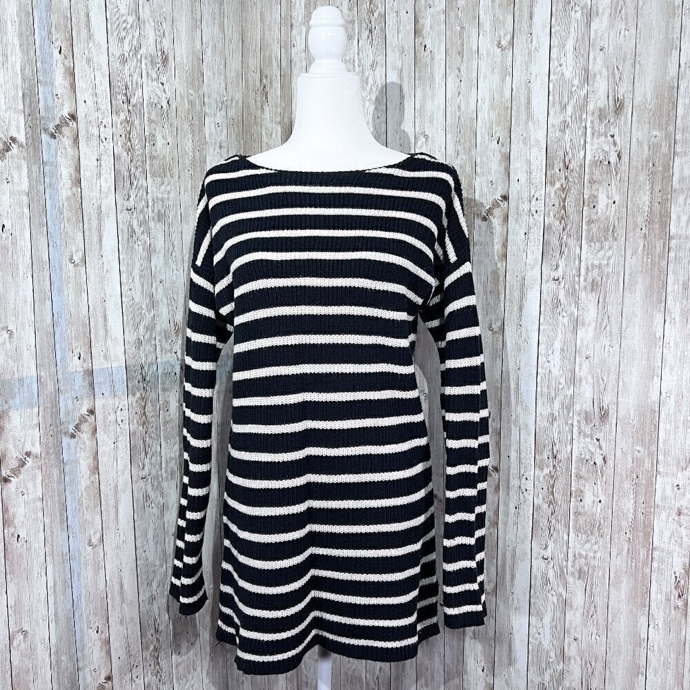 Women's Old Navy Sweater | Black & White | Scoop Neck | Medium | Tunic Length - Picture 1 of 12
